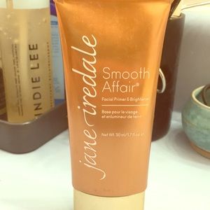 Jane Iredale smooth affair primer